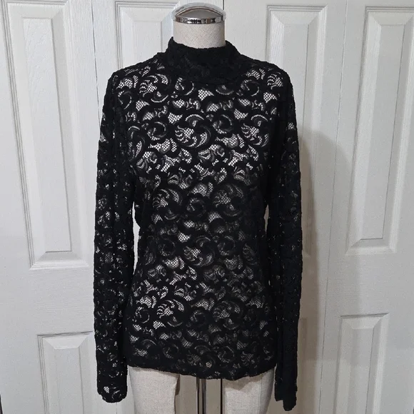 White House Black Market Black Floral Lace Long-Sleeve Top - Picture 1 of 5